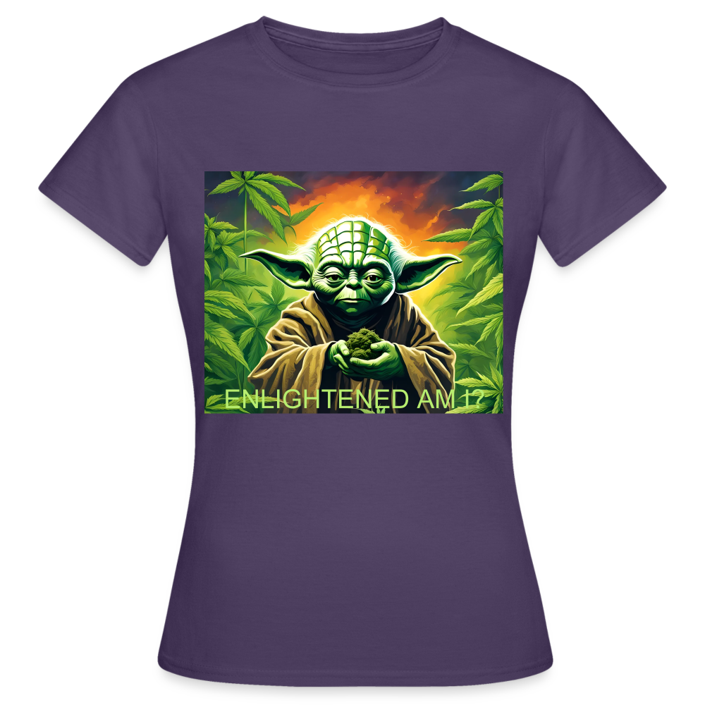 ENLIGHTENED YODA - WOMEN'S CLASSIC T-SHIRT - dark purple