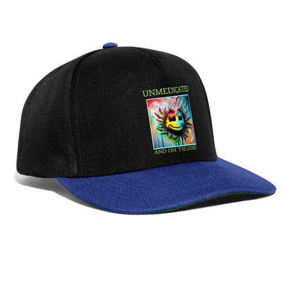 UNMEDICATED AND ON THE LOOSE!! SNAPBACK CAP - black/bright royal